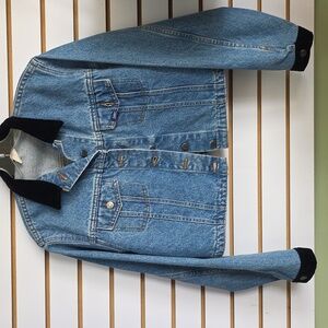 Vintage '80s cropped Lee denim jacket Black Velvet trim MED